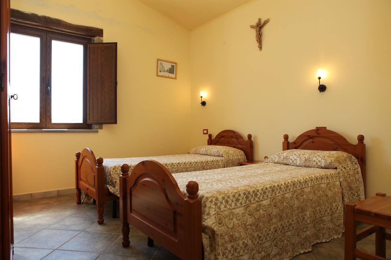 Agriturismo A'Sena-Runcatini Ciminà Oda fotoğraf
